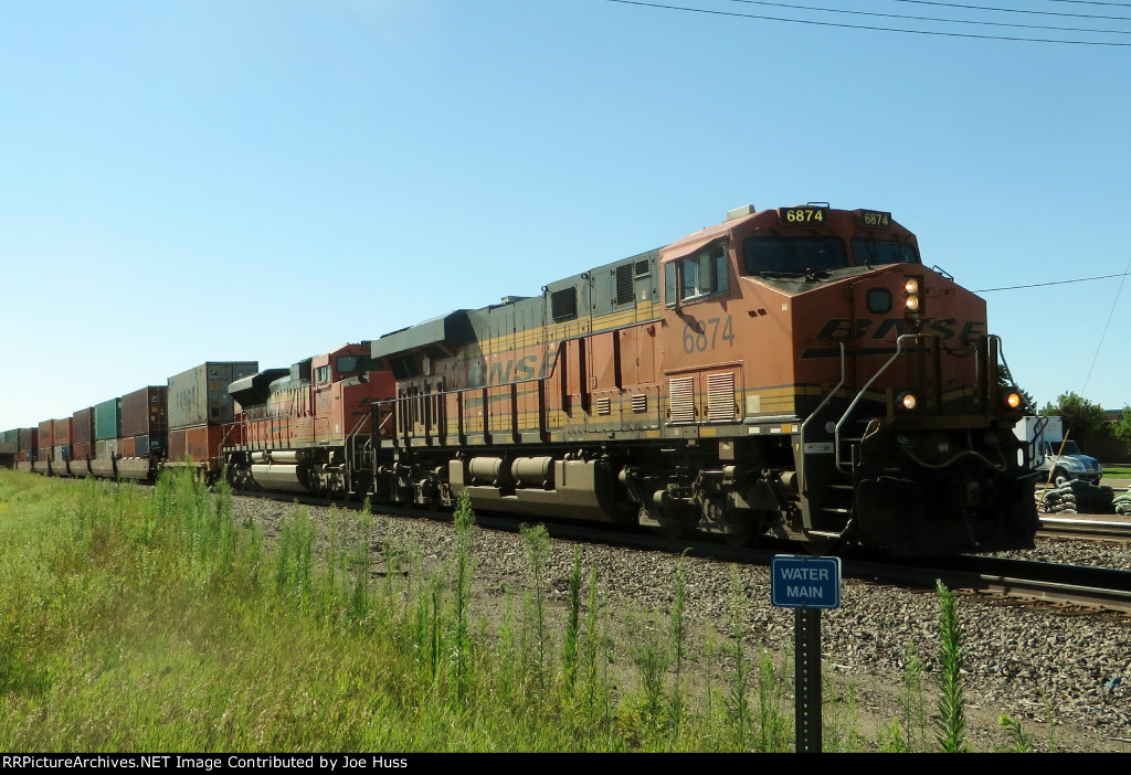 BNSF 6874 West